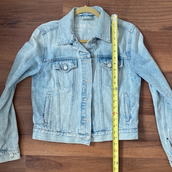 Gap | Light Denim Jean Jacket - Picture 8 of 8